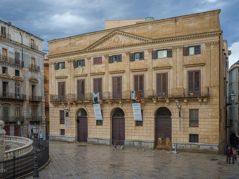 Palazzo Bonocore Piazza Pretoria a Palermo