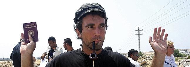 Vittorio Arrigoni: "Stay Human"