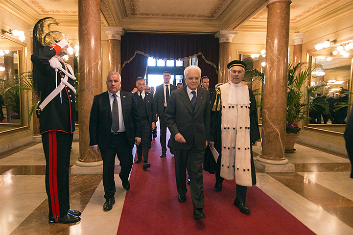 Mattarella Micari entrano al Teatro Massimo